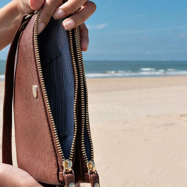 LouLou Essentiels 19Crossbody Doux Cognac