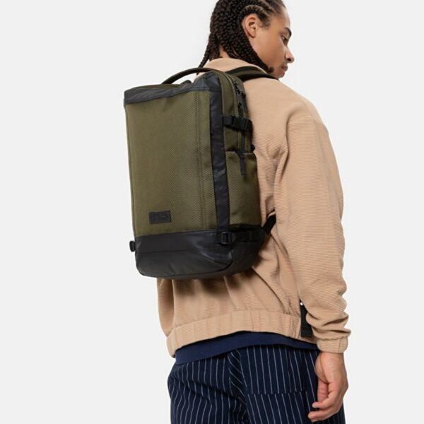 Eastpak Tecum M CNNCT Army