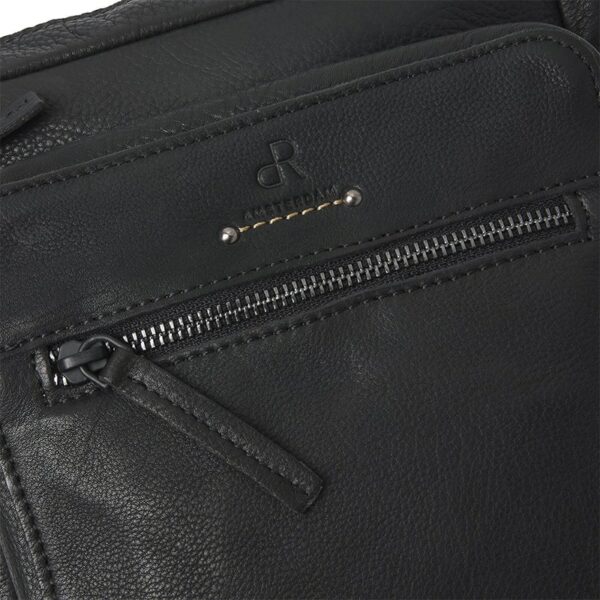 Zebra Shopper Lisa S Black