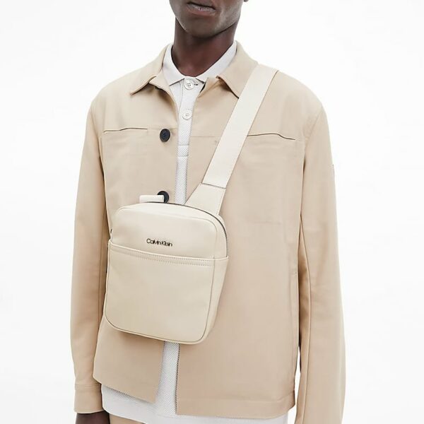 Calvin Klein Utility Napa Conv Repo Stony Beige