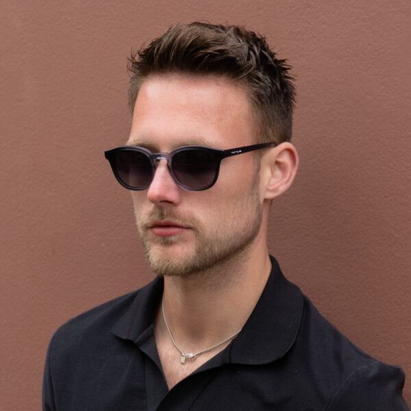 Monnq Sunglass Pelosa