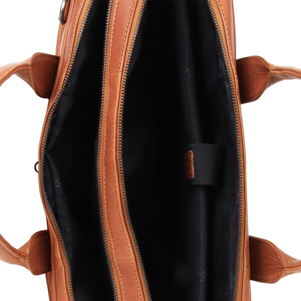 Plevier Petronas laptoptas 15.6 inch Cognac