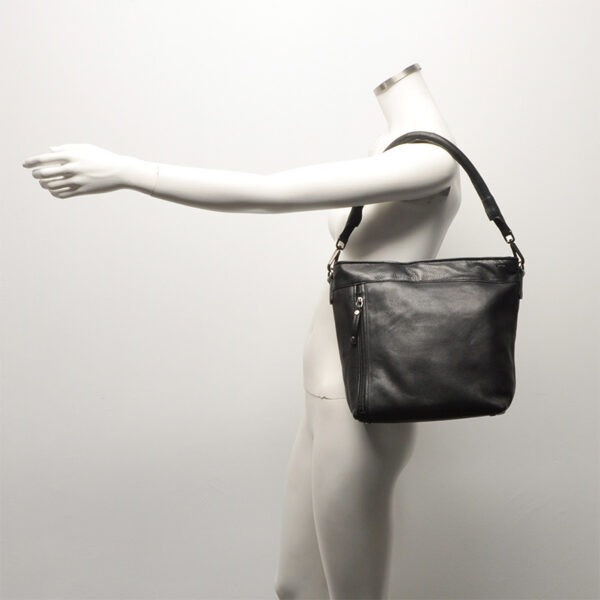 Berba Lucca Bucket bag black
