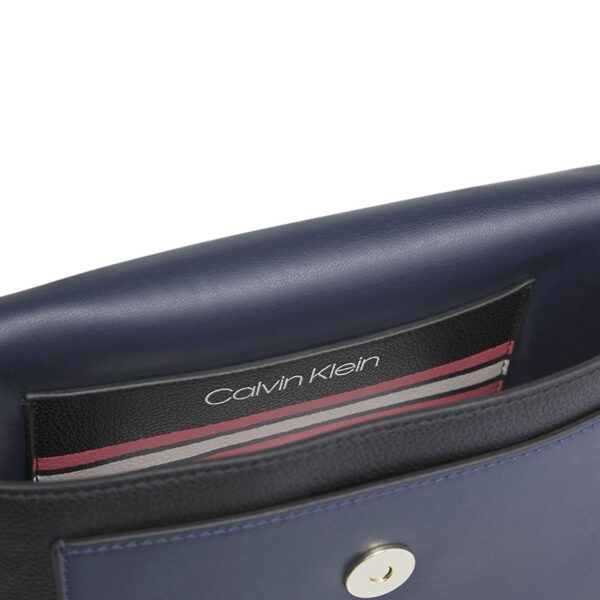 Calvin Klein Hoop Shoulderbag Black