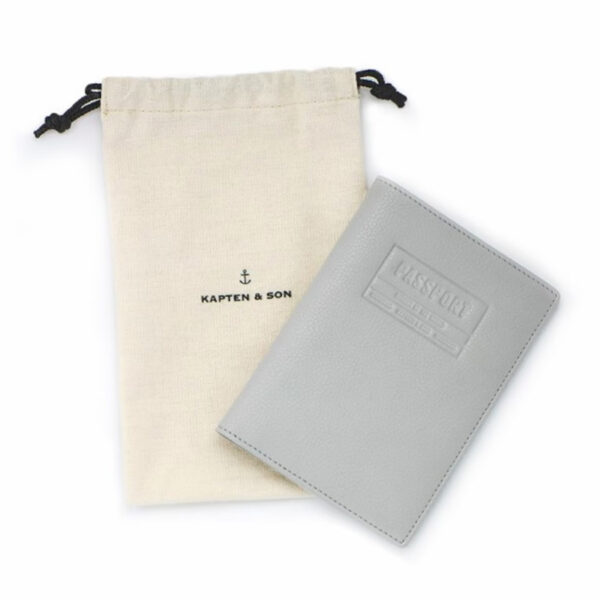 Kapten & Son Heathrow Passport Holder Grey