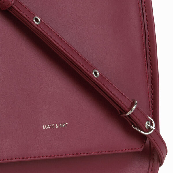 Matt & Nat Lev Arbor Crossbody Beetroot