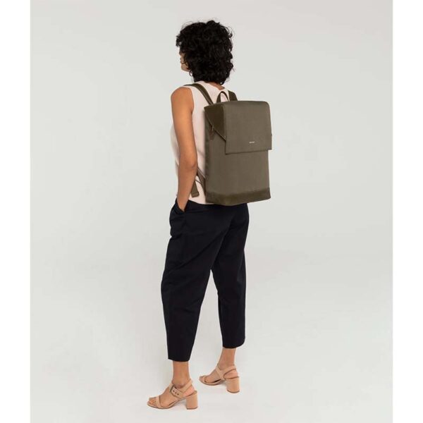 Matt & Nat Hoxton Backpack Chili Matte Nickel