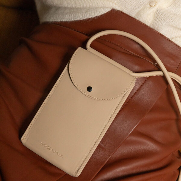 Monk & Anna Phone Pouch | Sand