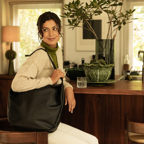 Monk & Anna Narumi Shopper | Black