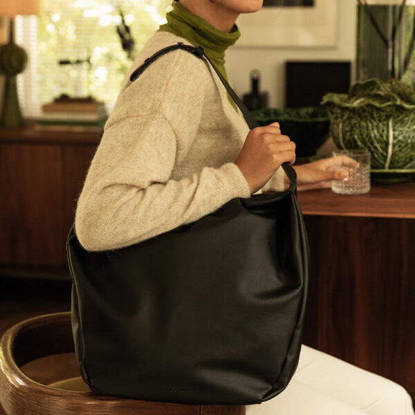 Monk & Anna Narumi Shopper | Black