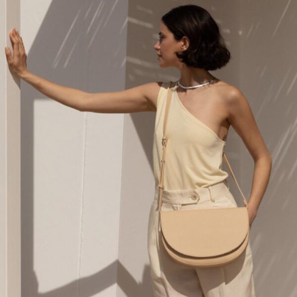 Monk & Anna Soma half moon bag | hay