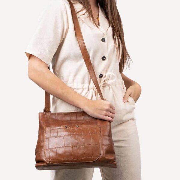 Cowboysbag Big Croco Crossbody Homedale Fawn