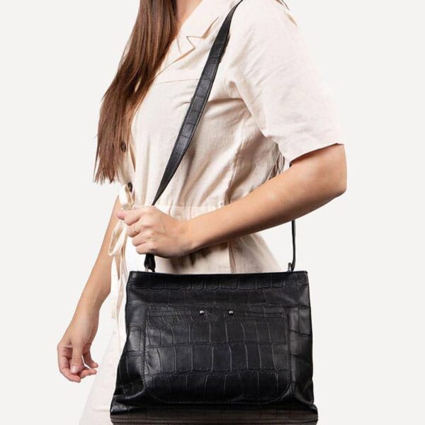 Cowboysbag Big Croco Crossbody Homedale Black