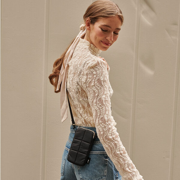 Tinne+Mia Luce Puffy Phone Pouch Black