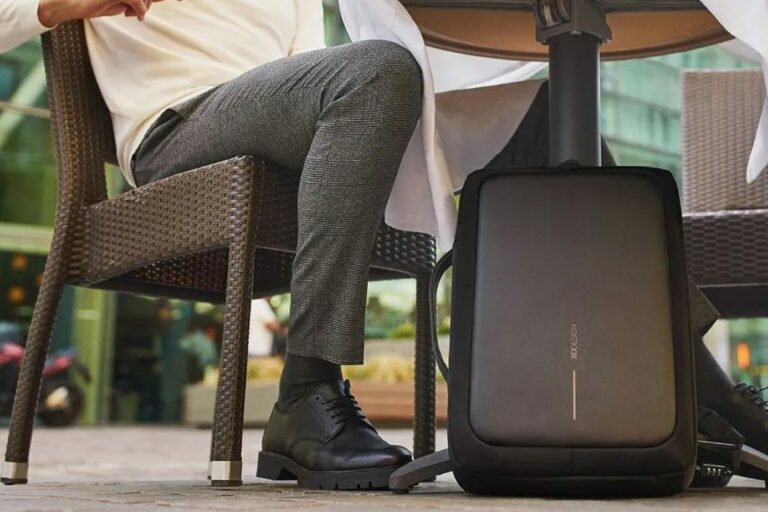 xd design bobby bizz anti theft backpack briefcase black