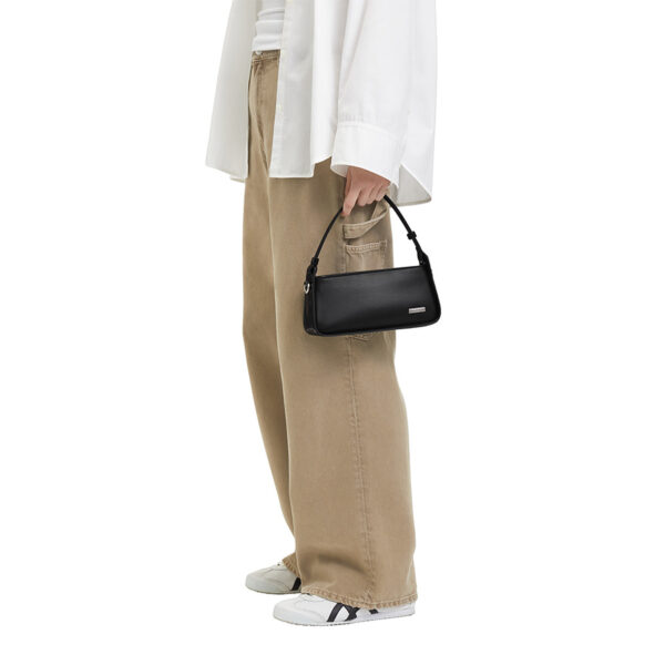 LIEBESKIND BERLIN Francis Crossbody XS Black
