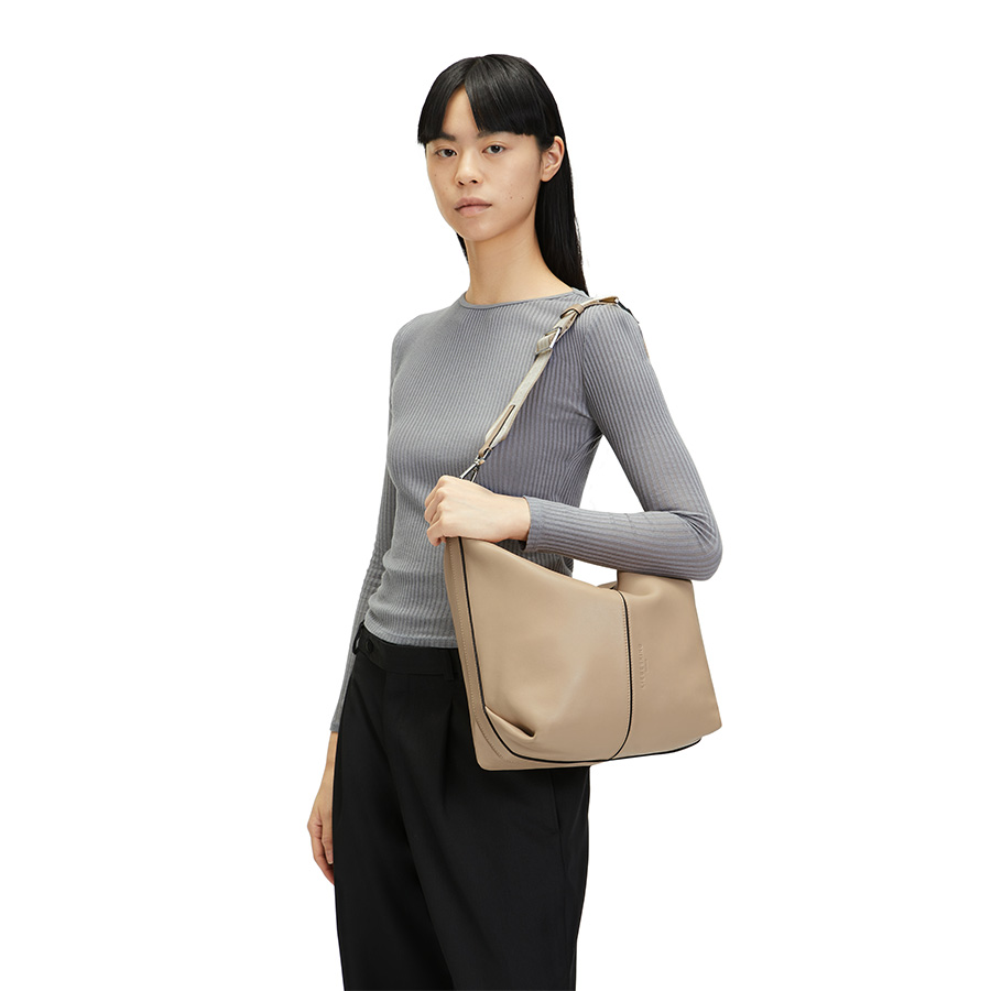 LIEBESKIND BERLIN Paris Sheep Hobo M Sandy online kaufen —