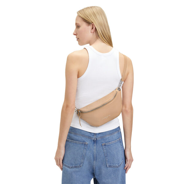 LIEBESKIND BERLIN Tavia Belt-Bag M Sandy