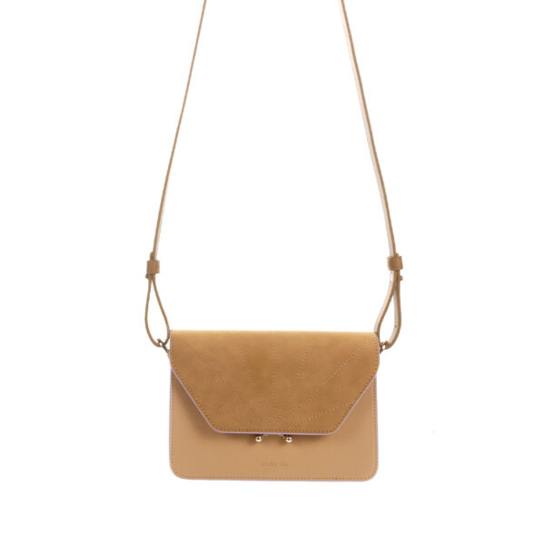 The Sticky Sis Club shoulder bag | il sole | ton sur ton | affogato beige