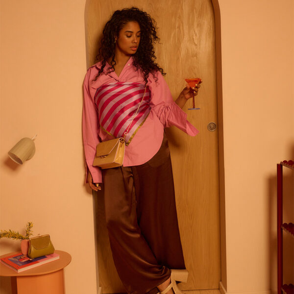 The Sticky Sis Club shoulder bag | il sole | ton sur ton | affogato beige