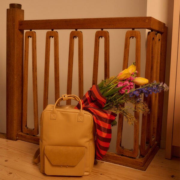 The Sticky Sis Club backpack | il sole | ton sur ton | affogato beige