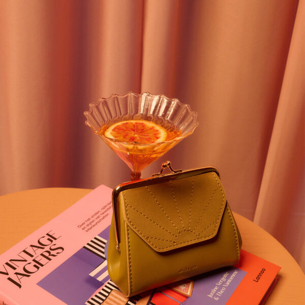 The Sticky Sis Club wallet | il sole | ton sur ton | costa green